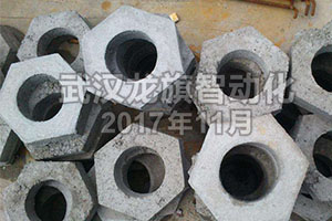六角護坡，邊溝蓋板，是人工生產(chǎn)比較好還是設(shè)備生產(chǎn)的好？